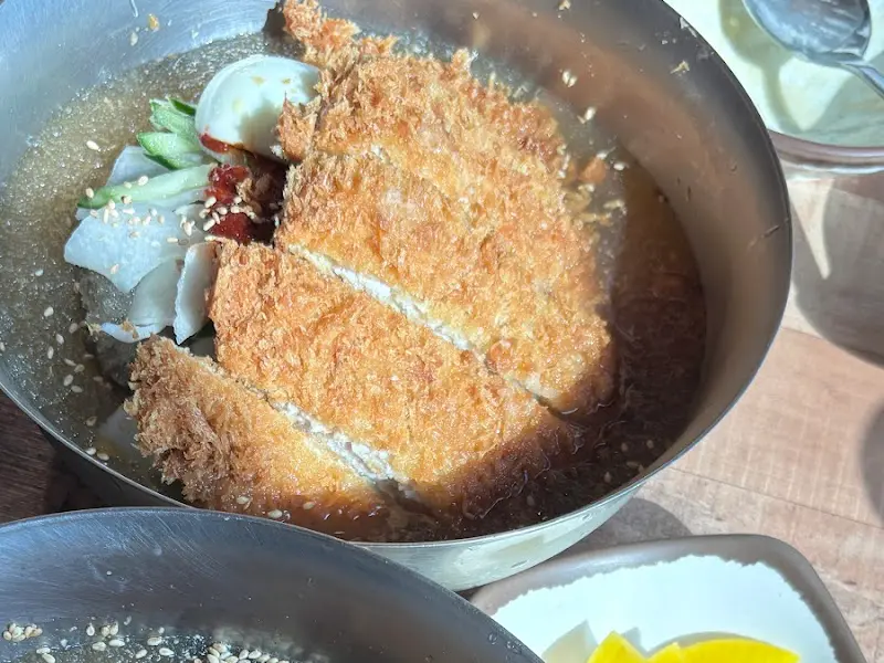 돈까스와 냉면의 조화