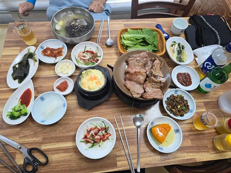 돼지갈비와 술 한잔