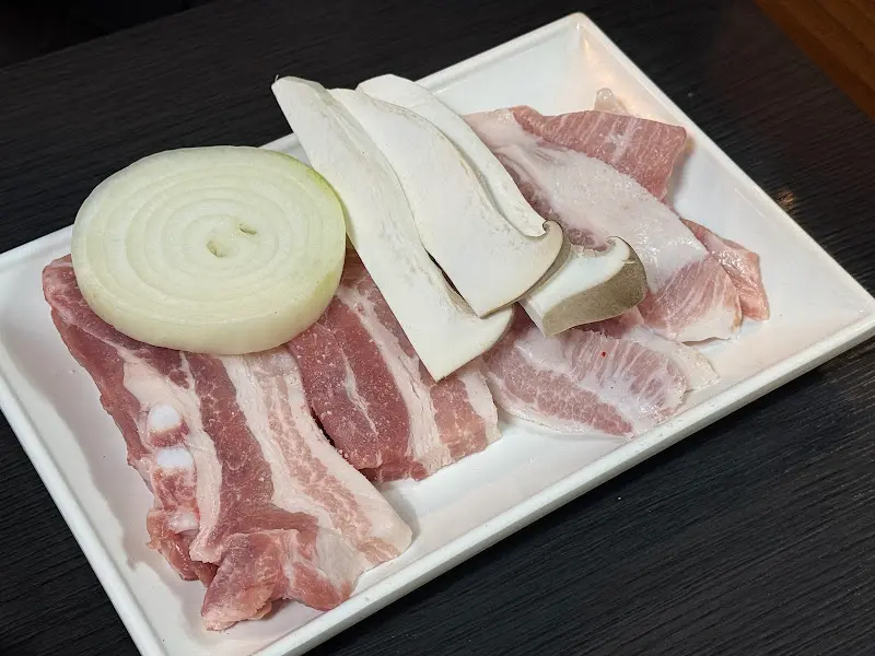 삼겹살 한 상 차림