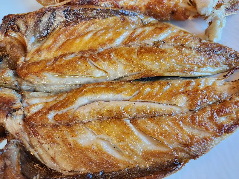 윤기가 흐르는 고등어구이