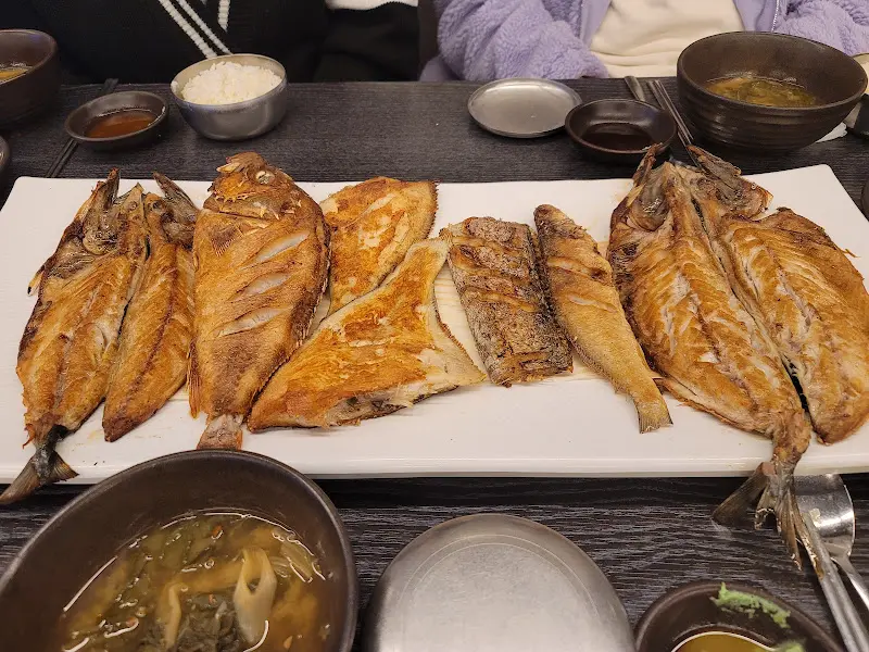 모듬 생선구이 전체샷