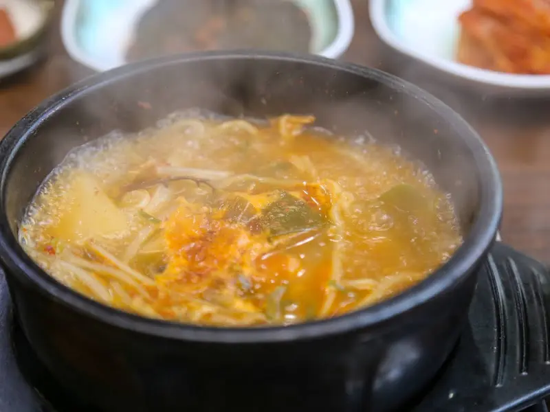 뜨끈한 국밥