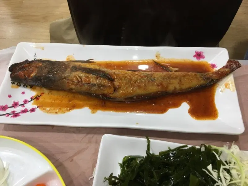 생선 구이 전체샷