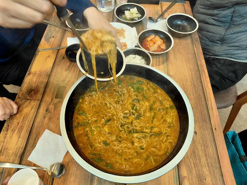 동가룰가든의 어죽