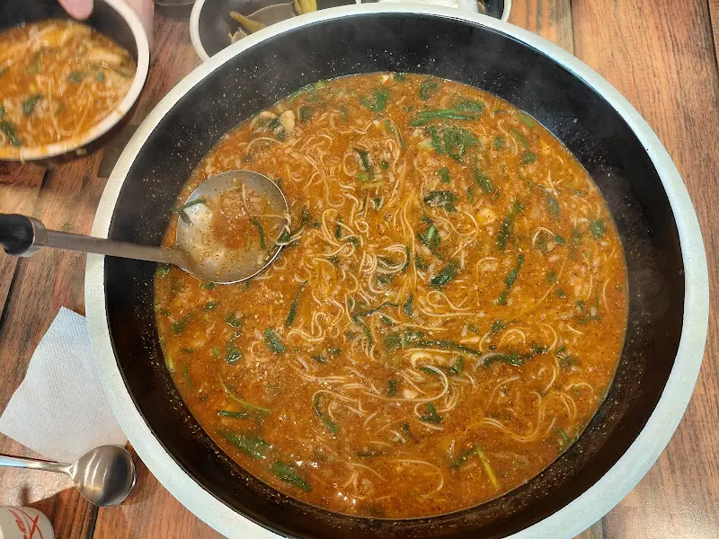 뚝배기에 담긴 어죽