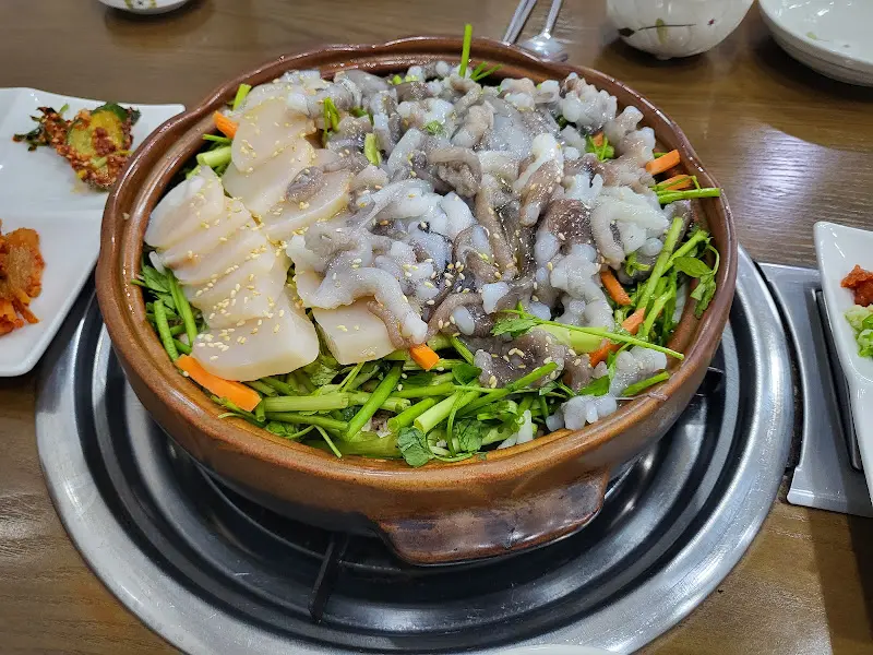 신가네 낙지삼합 메인