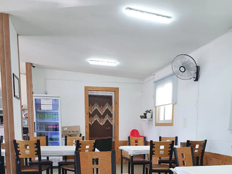 경도식당 내부 모습