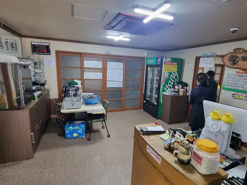 낙양횟집 내부 모습