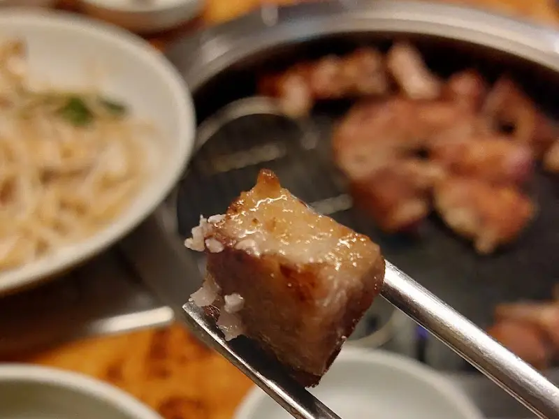 잘 구워진 목살