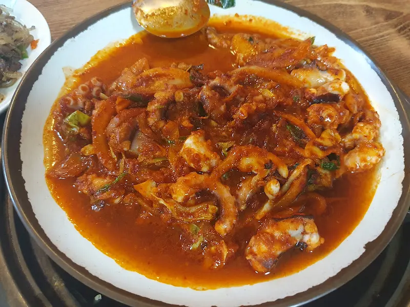 매콤한 낙지볶음