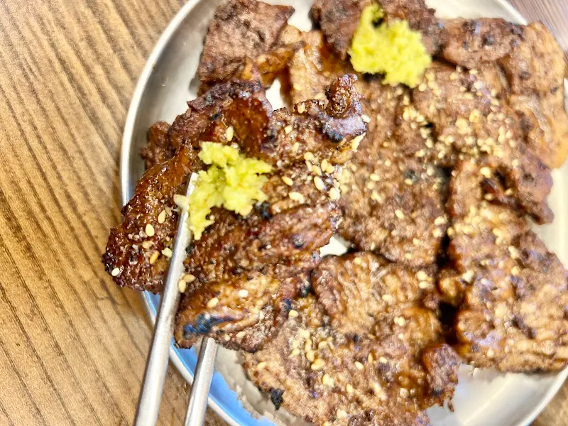 잔치국수와 곁들여 먹는 김치