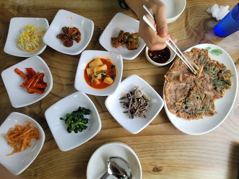 더덕구이 정식 밑반찬