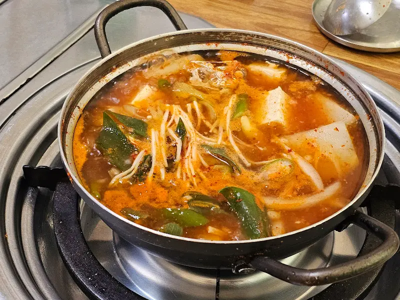 보글보글 끓는 조기매운탕