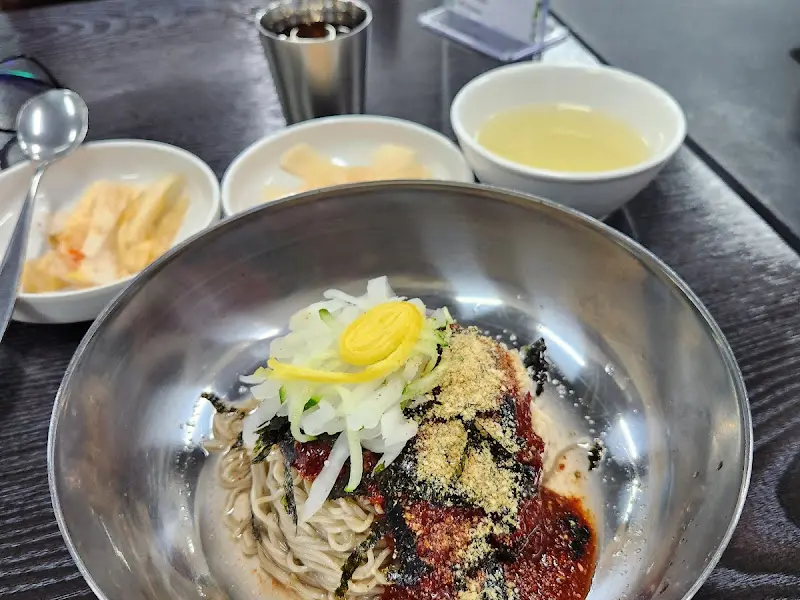 비빔 막국수