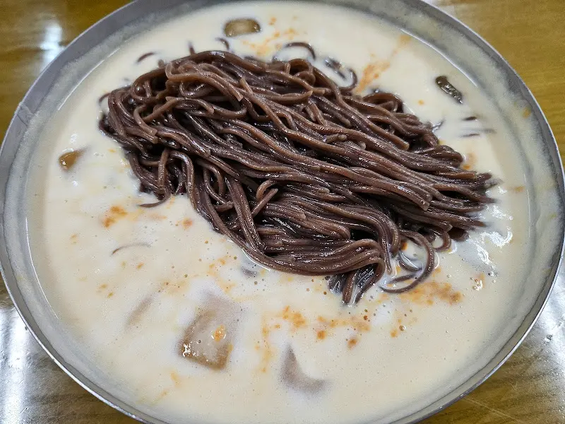 태평집 콩국수 근접샷
