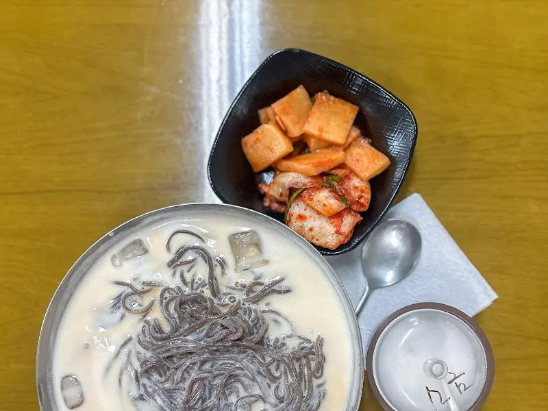 태평집 콩국수 근접샷