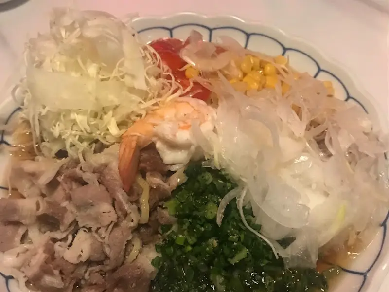 신선한 해산물 샐러드