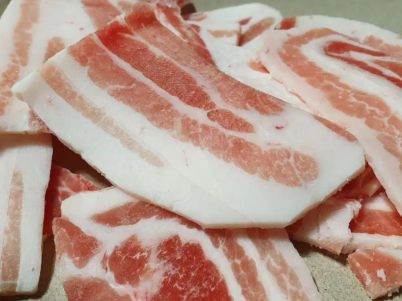 신선한 냉삼겹살의 자태