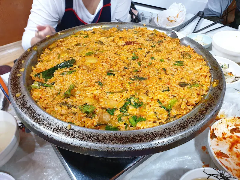 볶음밥 비벼주시는 사장님