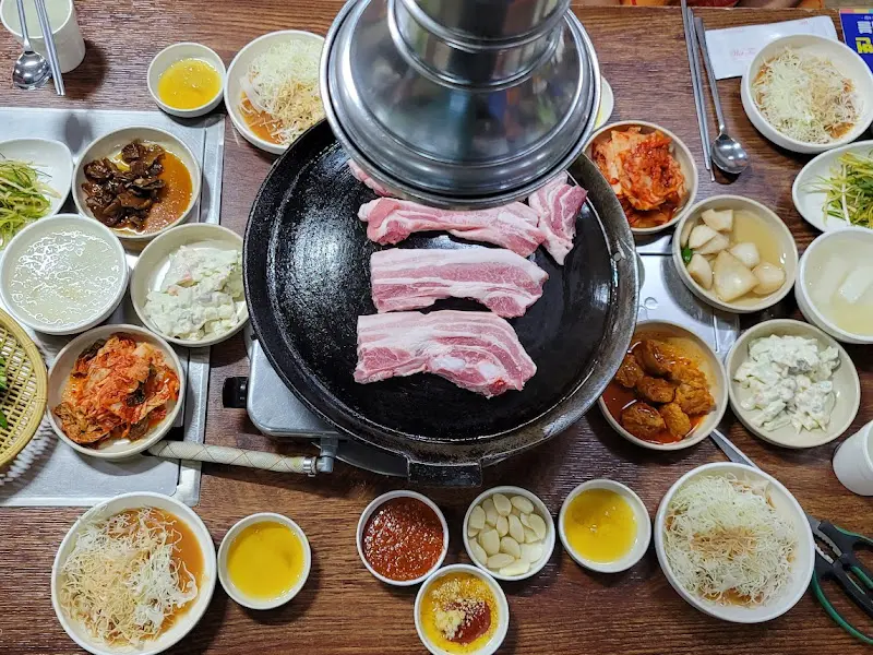 만우정육식당 삼겹살 한상차림