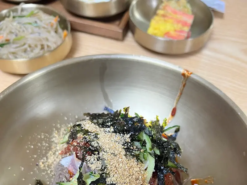 보기만 해도 시원한 막국수