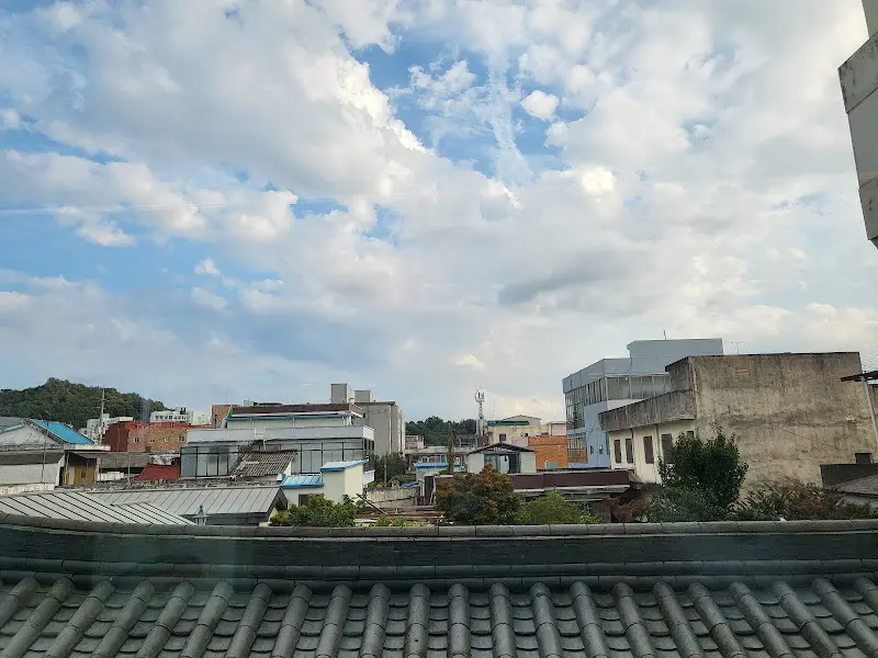 해동문화예술촌의 아름다운 풍경