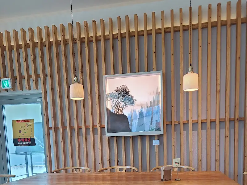 깔끔하고 모던한 인테리어