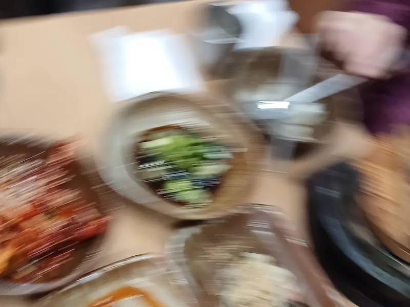 다채로운 반찬들