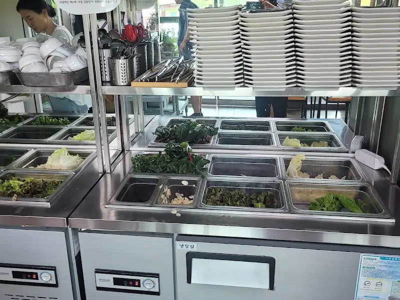 신선한 쌈 채소 코너