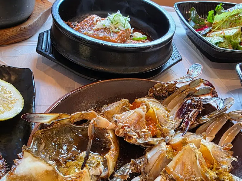 간장게장과 찌개의 조화