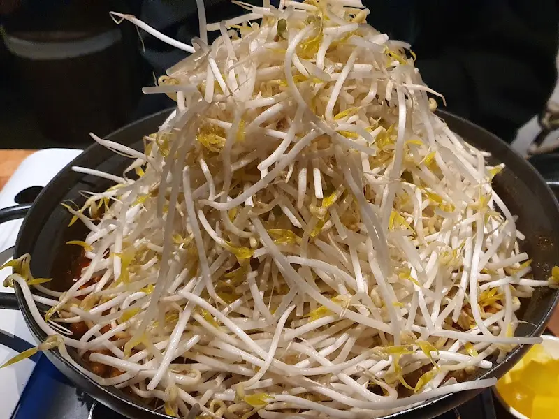 숙주 산더미 닭발