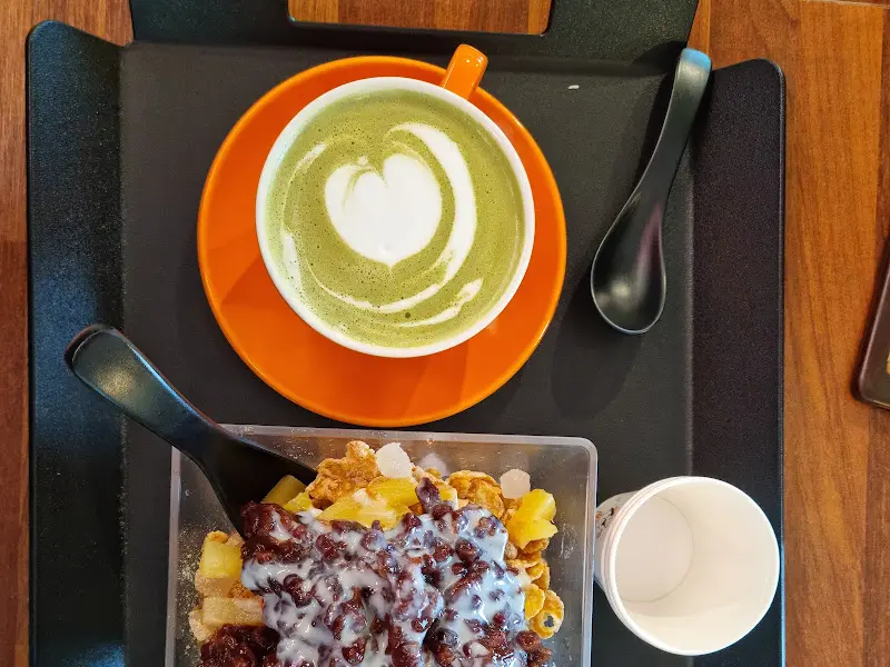 팥빙수와 녹차라떼