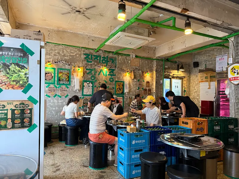 김숙성 내부 전경