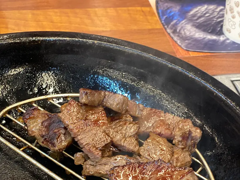 맛있게 구워진 소고기