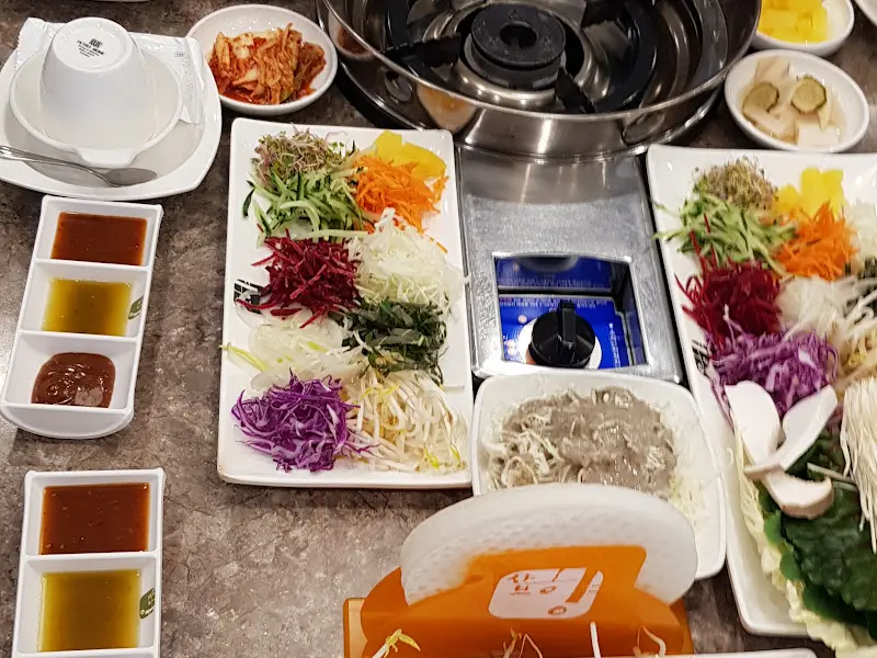 다채로운 월남쌈 재료