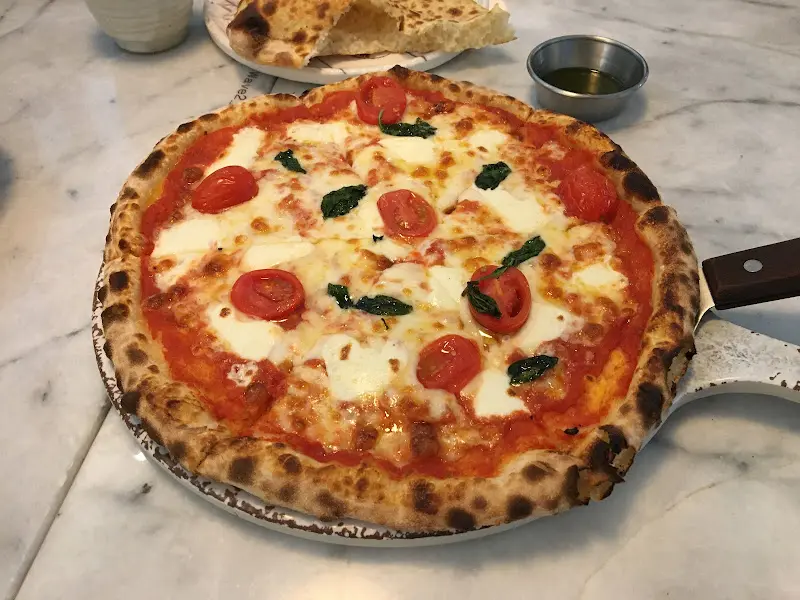 마르게리따 피자