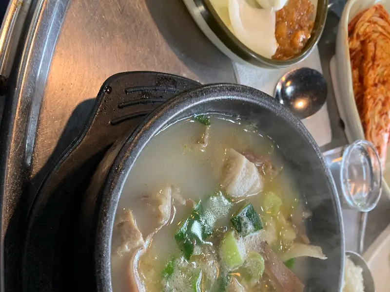 순대국과 깍두기의 환상적인 조합