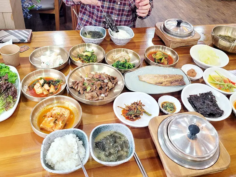 간장불고기 백반 한 상 차림