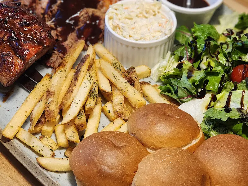 푸짐한 할로하우디 플래터