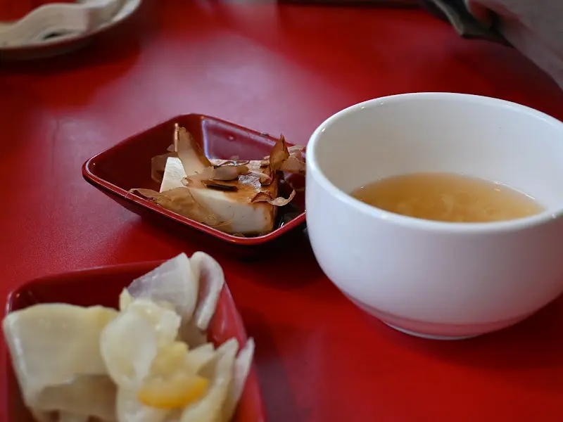 시홍쓰 기본 반찬