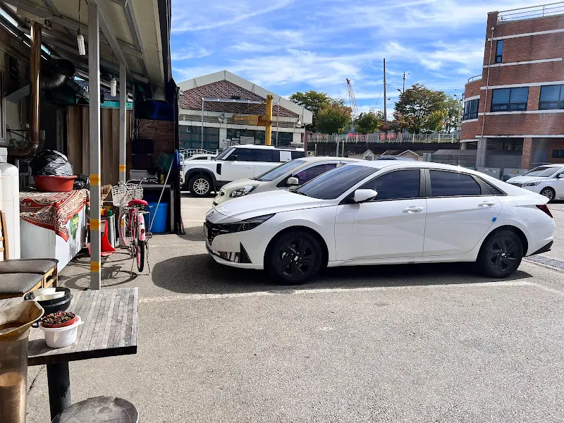 천일막국수 주차장