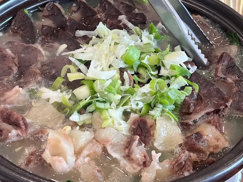 푸짐한 양의 곰탕