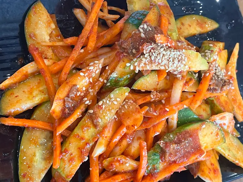 신선한 재료로 만든 곁들임