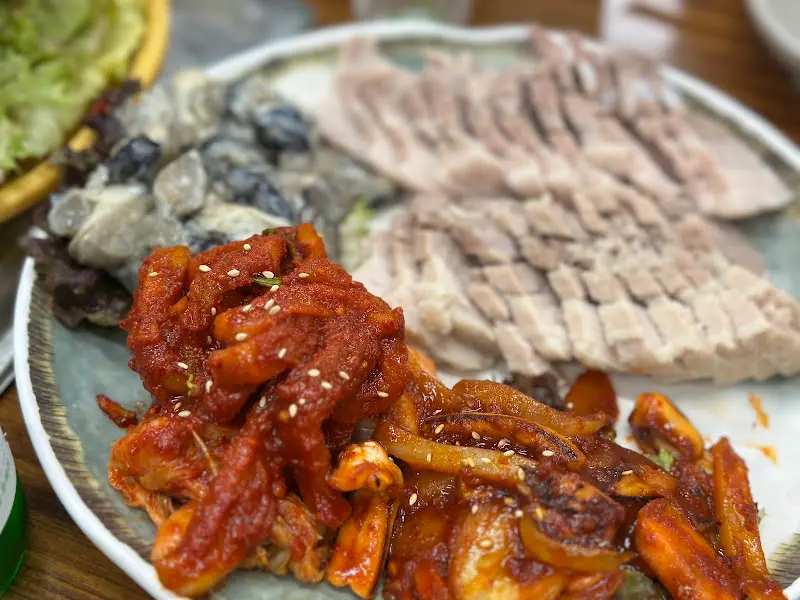 굴보쌈 한상차림