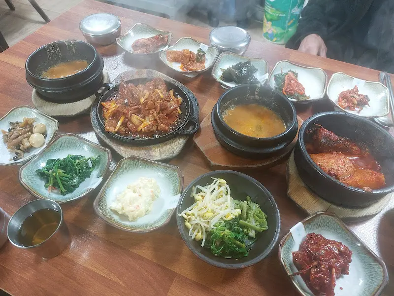 푸짐한 한 상 차림 항공샷