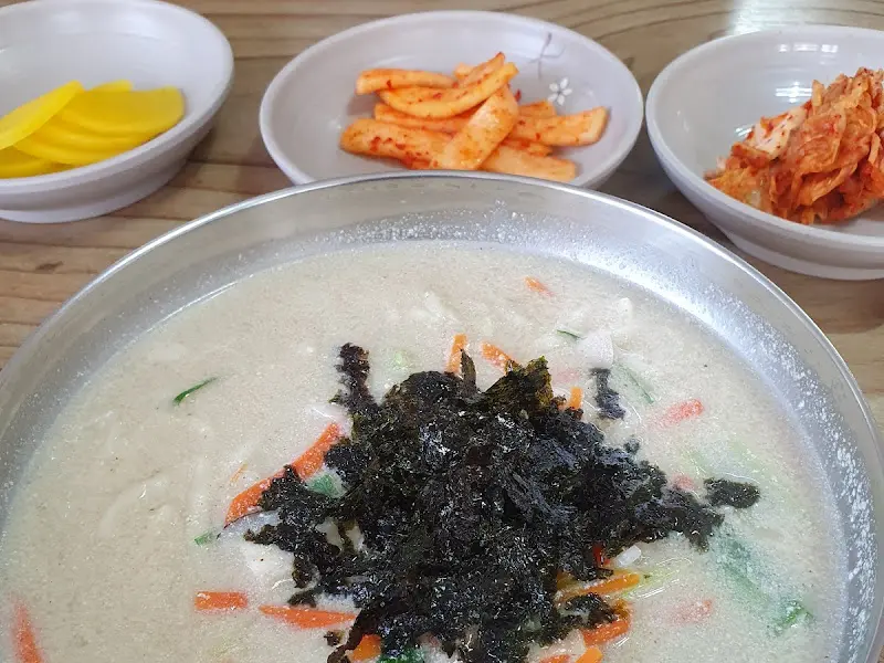 황태칼국수