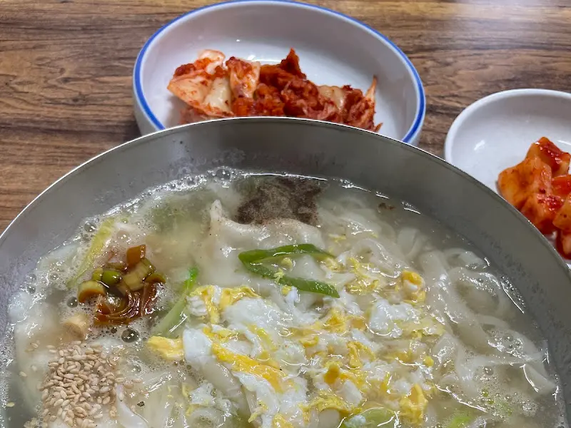 김치와 칼국수