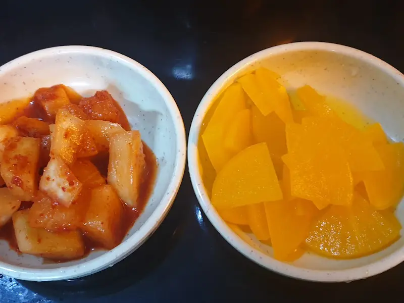 깍두기와 단무지