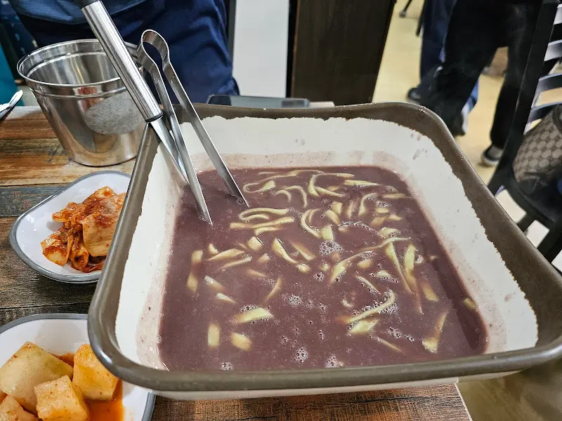 팥칼국수의 모습