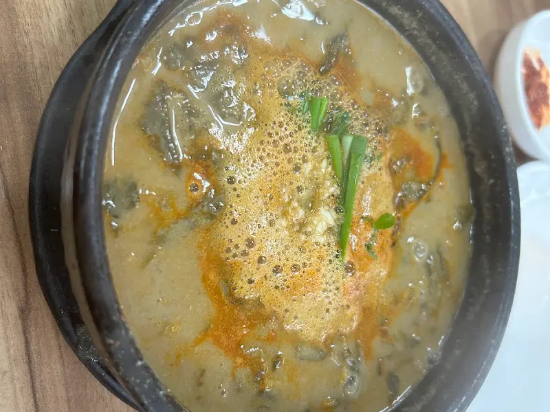 보글보글 끓는 추어탕의 모습